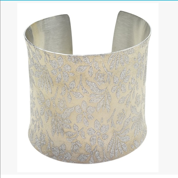 Pink Box Jewelry - Pink Box-etched sparkle floral design stainless steel cuff-Beautiful!! NWT